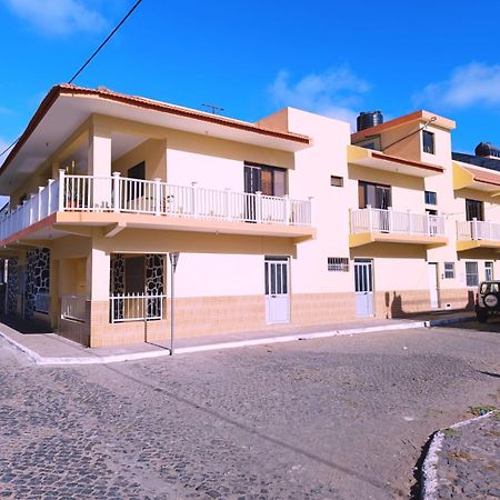 Pensao Dona Fica Apartment Tarrafal  Ngoại thất bức ảnh