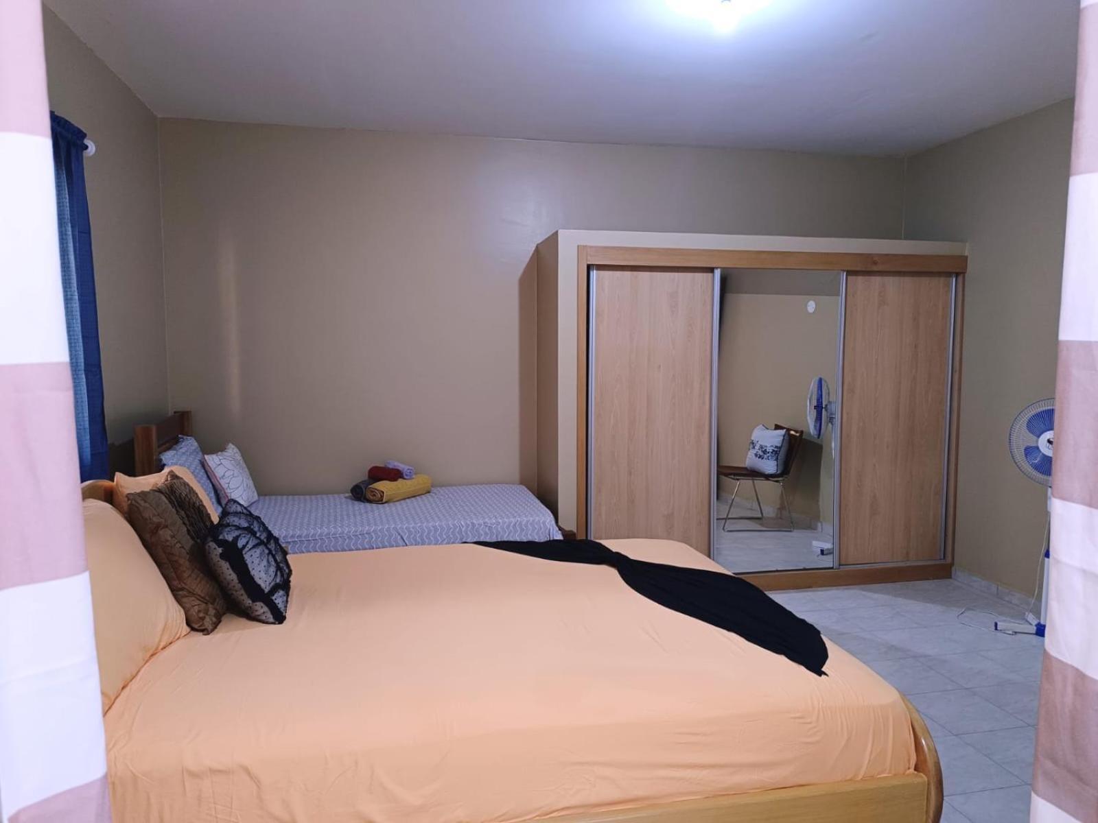 Pensao Dona Fica Apartment Tarrafal  Ngoại thất bức ảnh