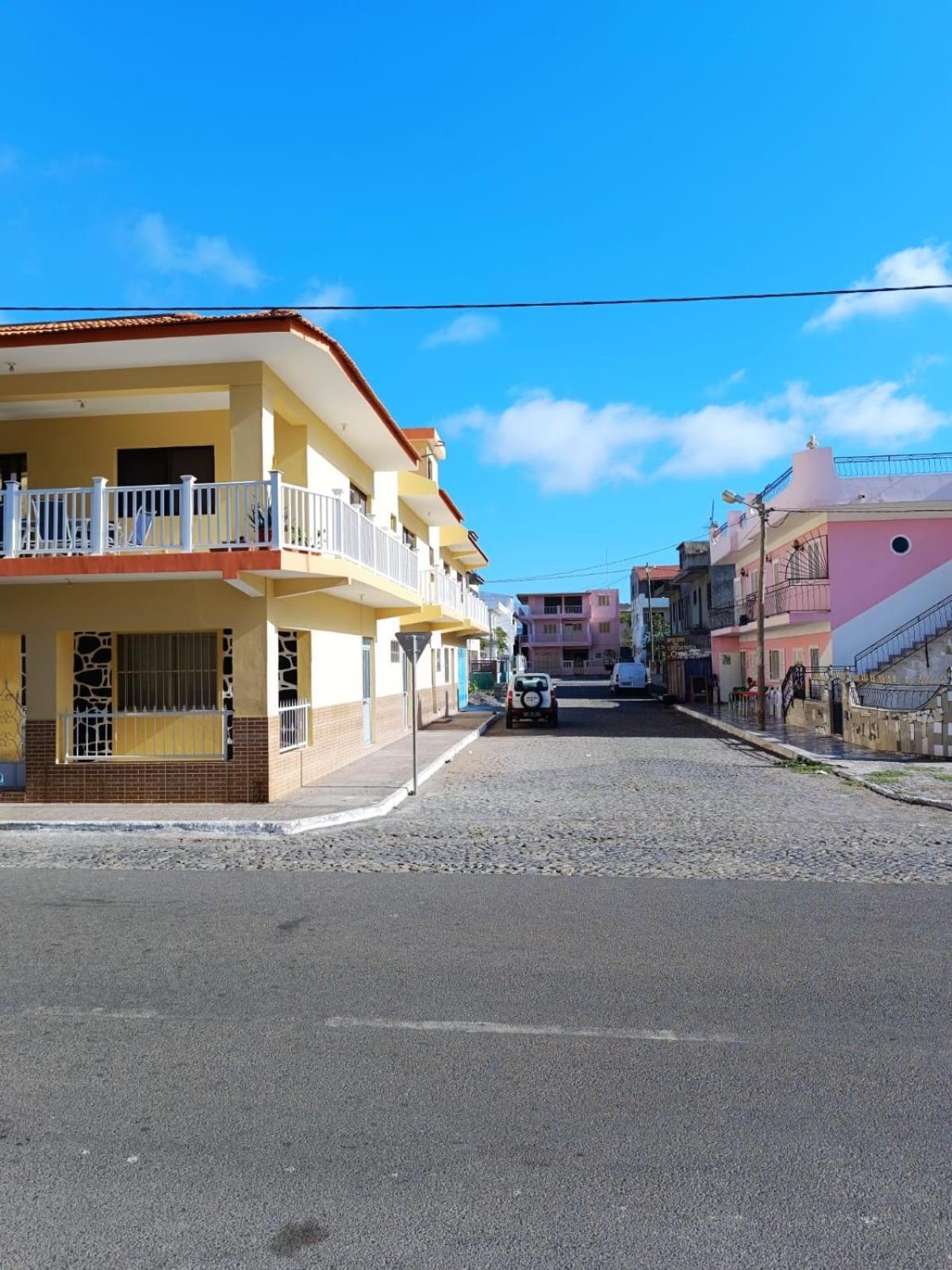 Pensao Dona Fica Apartment Tarrafal  Ngoại thất bức ảnh